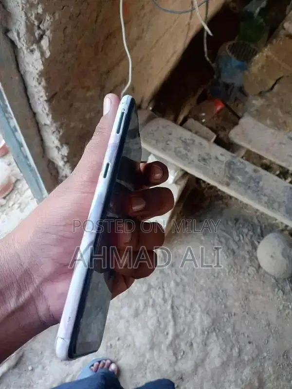 Smartphone with Panel Change and Camera Maintenance