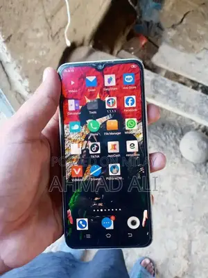 Smartphone with Panel Change and Camera Maintenance