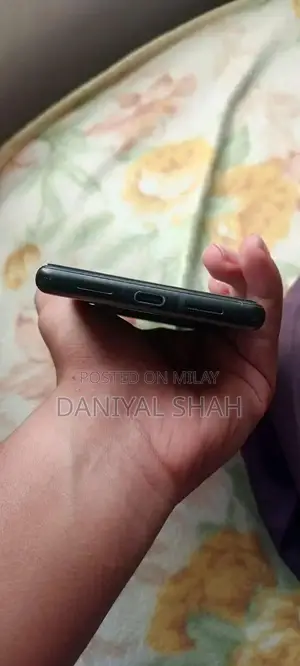 Google Pixel 6 Smartphone - 128GB, Excellent Condition