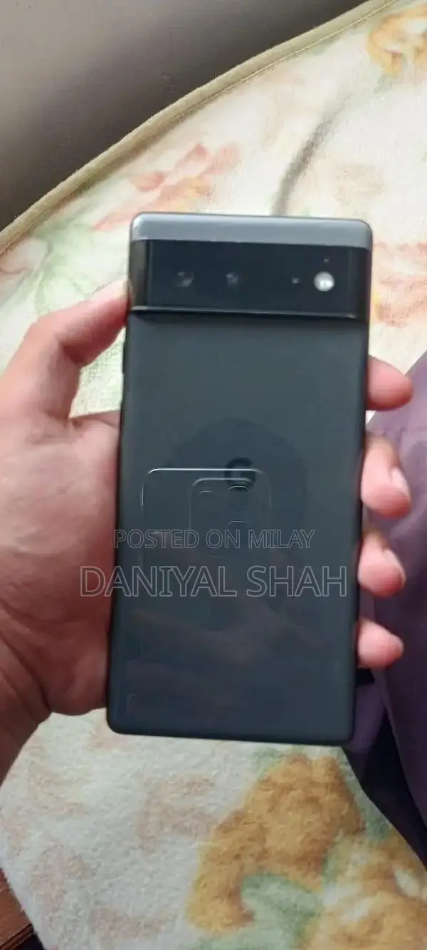 Google Pixel 6 Smartphone - 128GB, Excellent Condition