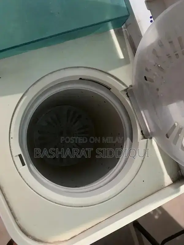 Heir Washing Machine - Home Appliance in Great Working Condition