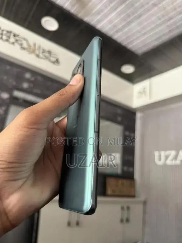 OnePlus 10 Pro 5G Smartphone with Enhanced Performance