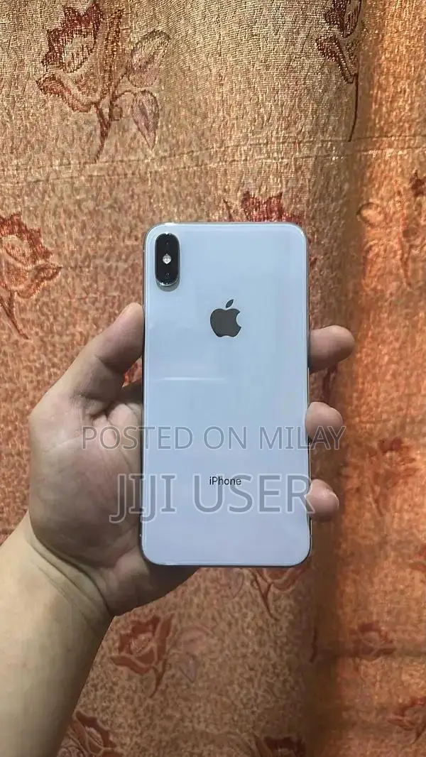 iPhone XS Max 64GB Factory Unlocked Smartphone