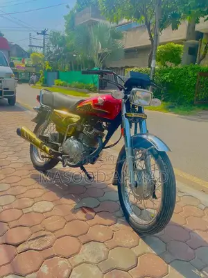 Honda 125cc Motorcycle 2023 Self-Start Low Mileage