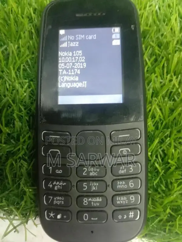 Classic Dual SIM Mobile Phone Compact Design