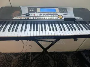 Yamaha psr550