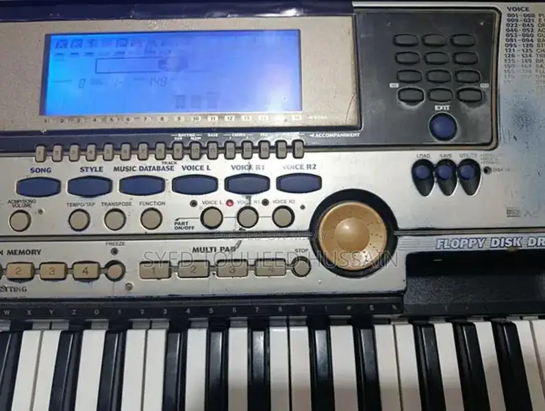 Yamaha psr550