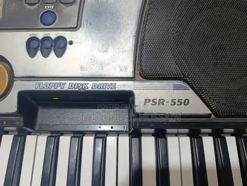 Yamaha psr550
