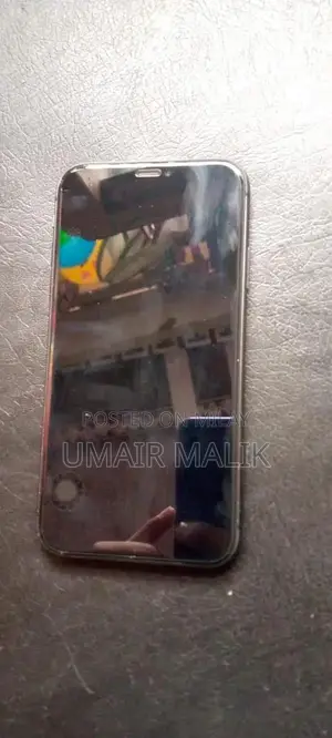 Apple iPhone 11 Black - Pristine Condition Smartphone