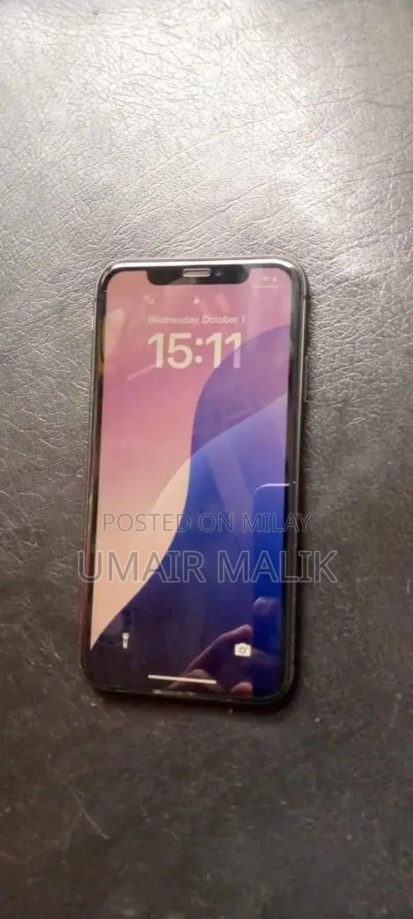 Apple iPhone 11 Black - Pristine Condition Smartphone