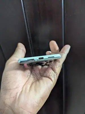 Google Pixel 6 Pro Flagship Smartphone with Advanced Camera