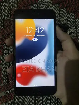 Pre-Owned iPhone 7 Plus 128GB with Home Button Issue