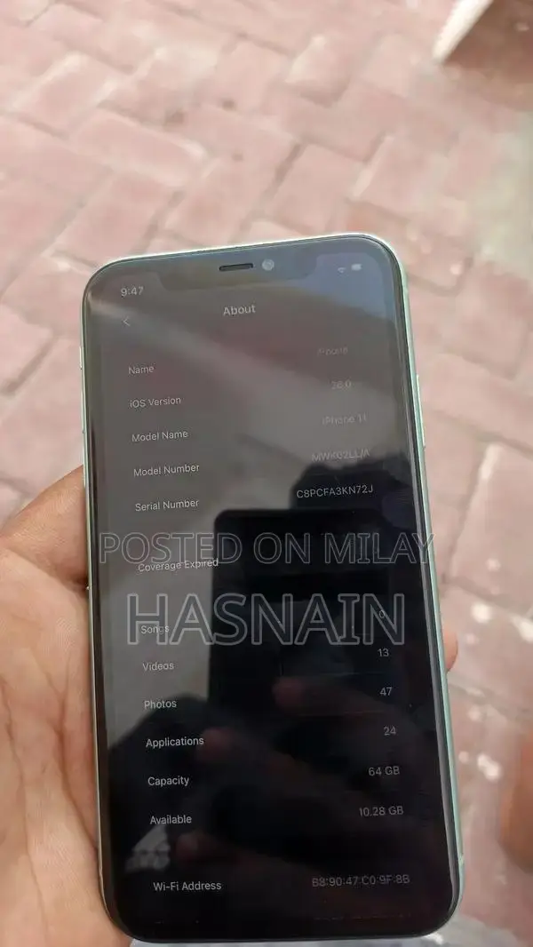 Apple iPhone 11 64GB Smartphone with Original Battery