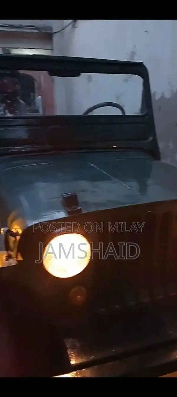 Classic 1952 Jeep Villey SUV Vintage Collector's Vehicle