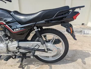 Suzuki 2021 Black