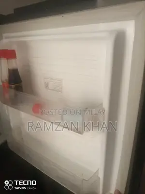 Compact Humidifier with Aroma Diffusion and Advanced Features