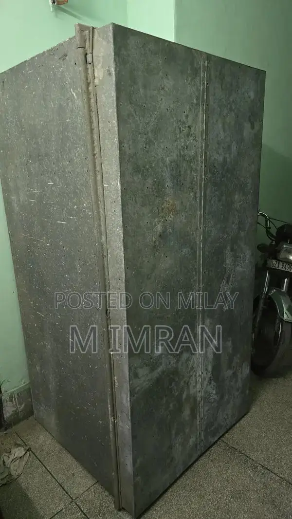 Large Iron Bed Frame - 6 Feet Sturdy Platform Bedstead