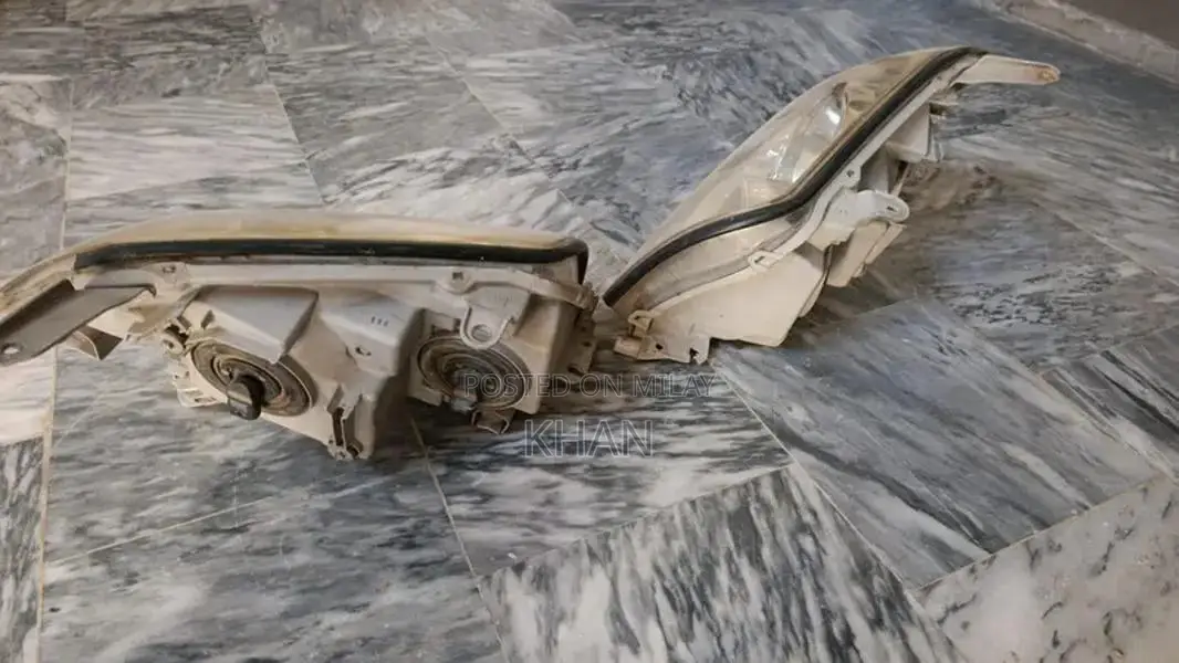 2004 Vehicle Headlights and Brake Lights Automotive Lighting Set