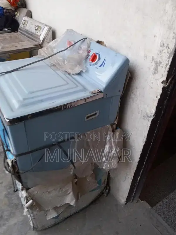 Compact Humidifier with Multiple Advanced Features