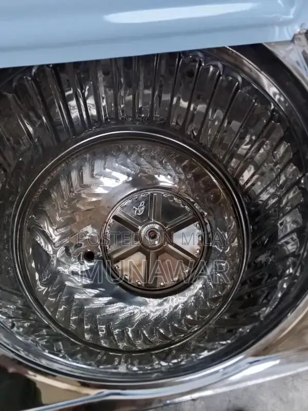 Compact Humidifier with Multiple Advanced Features