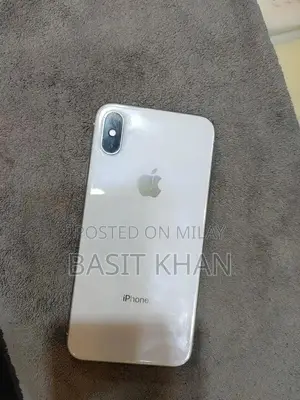 Apple iPhone X 64GB Unlocked Smartphone