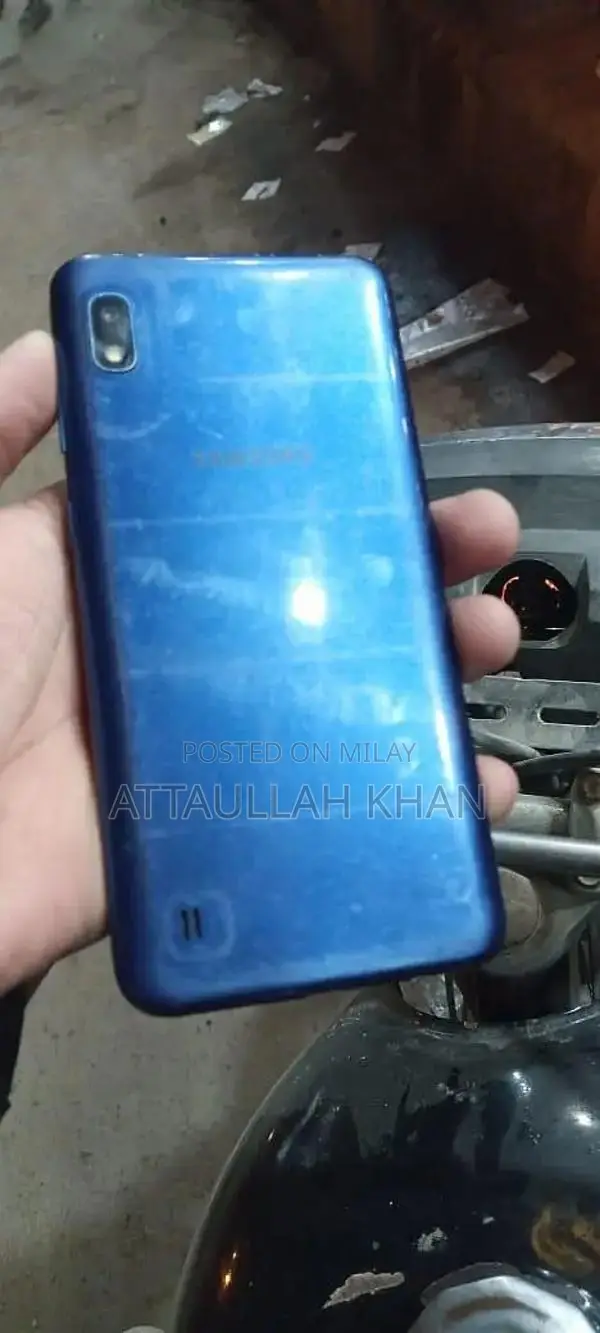Samsung Galaxy A10 Smartphone Dual SIM Budget Phone