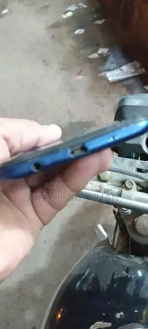 Samsung Galaxy A10 Smartphone Dual SIM Budget Phone