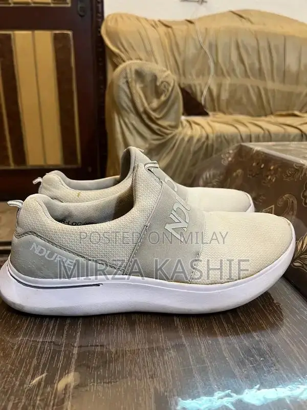 NDURE White Casual Sneakers - Comfortable Sporty Footwear for Men