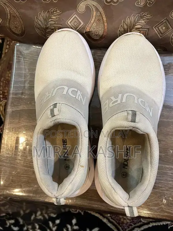 NDURE White Casual Sneakers - Comfortable Sporty Footwear for Men