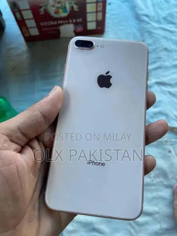 Apple iPhone 8 Plus 64GB Smartphone with Glass Change