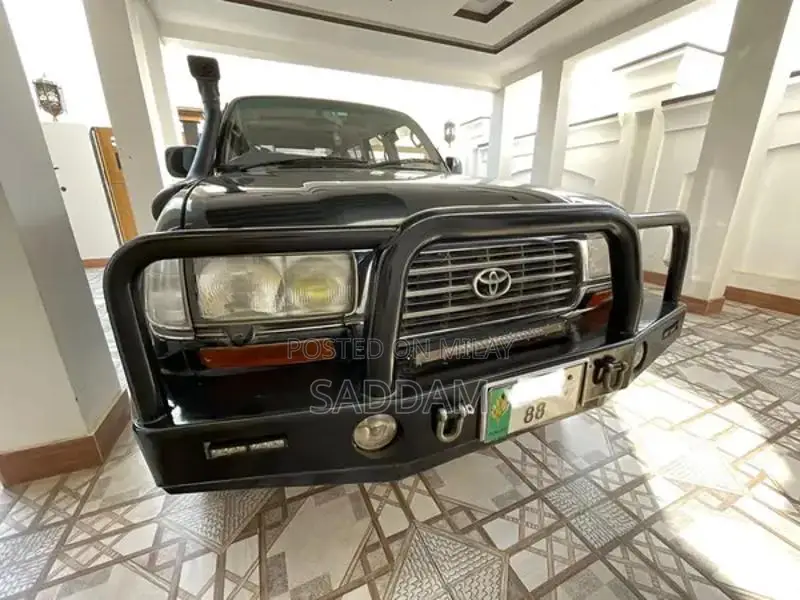 Toyota Land Cruiser VX Limited 80 Series 4x4 SUV