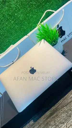 Photo - Apple MacBook Air M1 13-inch Ultralight Laptop