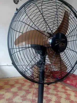 Photo - Tamoor DC Fan with Size 18 Cooling Solution