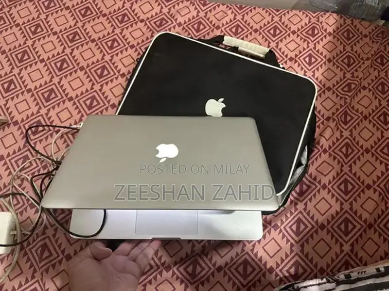 MacBook Pro Core 2 Duo Aluminum Laptop
