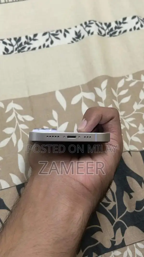 Apple iPhone 14 White Smartphone with 128GB Storage