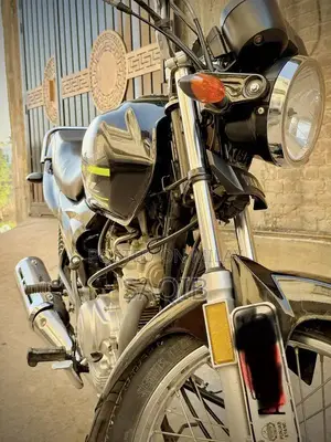 Yamaha YBZ 2023 Motorcycle - Single Owner, Excellent Condition