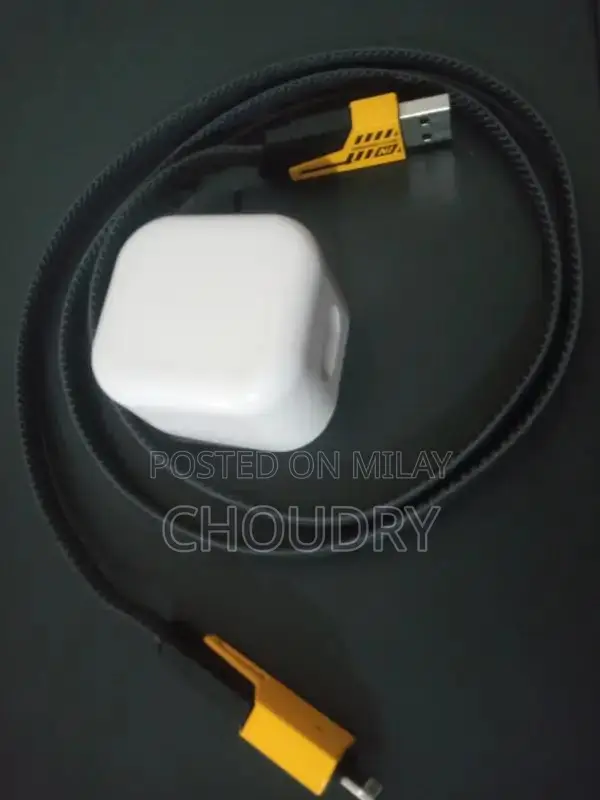 Apple iPhone 11 64GB Smartphone - Excellent Condition