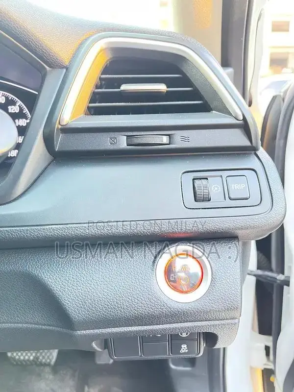 Honda Insight Hybrid EX Sedan 2019