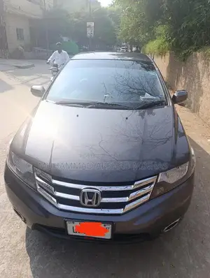 Honda City Sedan - Excellent 2017 Petrol Sedan