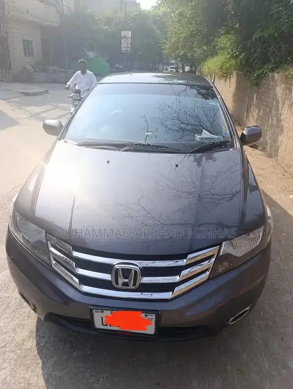 Honda City Sedan - Excellent 2017 Petrol Sedan