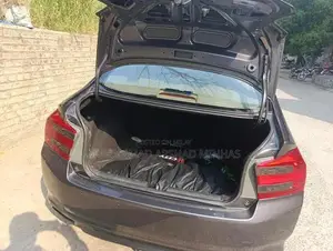 Honda City Sedan - Excellent 2017 Petrol Sedan