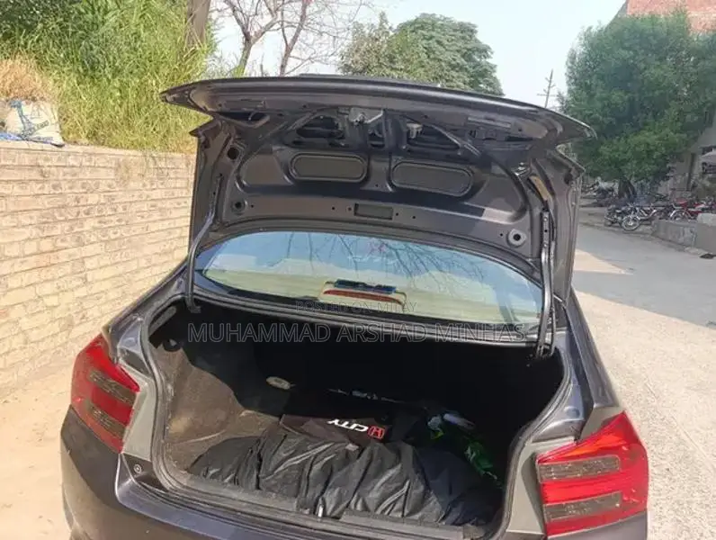 Honda City Sedan - Excellent 2017 Petrol Sedan