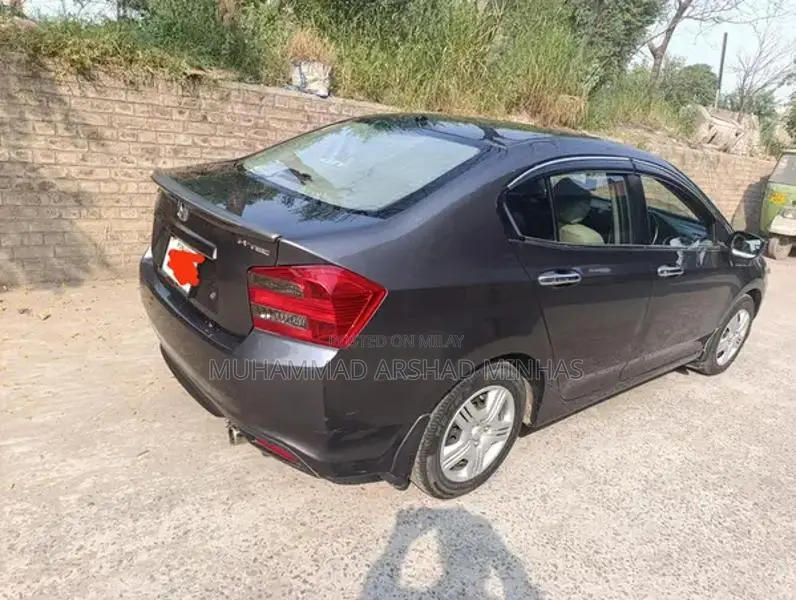 Honda City Sedan - Excellent 2017 Petrol Sedan