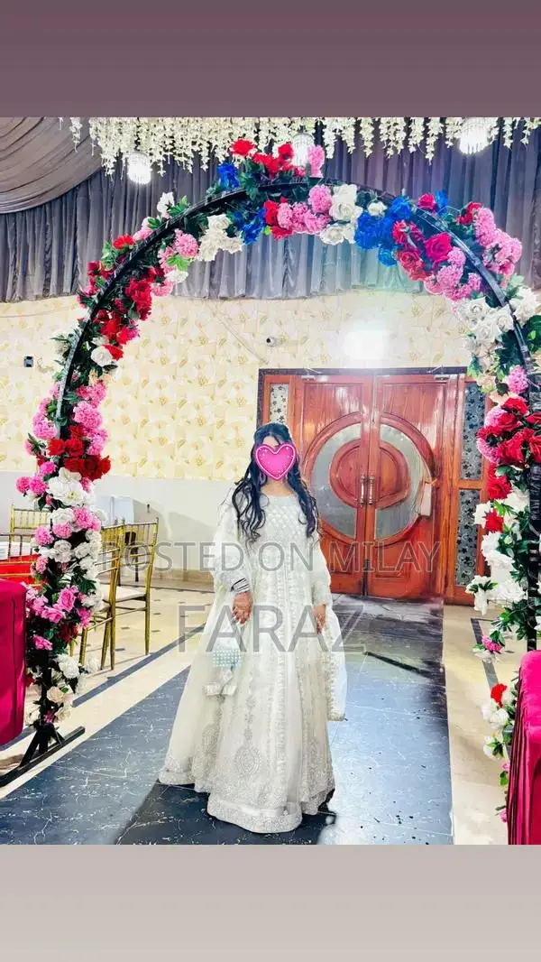 Gently Worn Men's Pants - Minimal Use, Excellent Condition