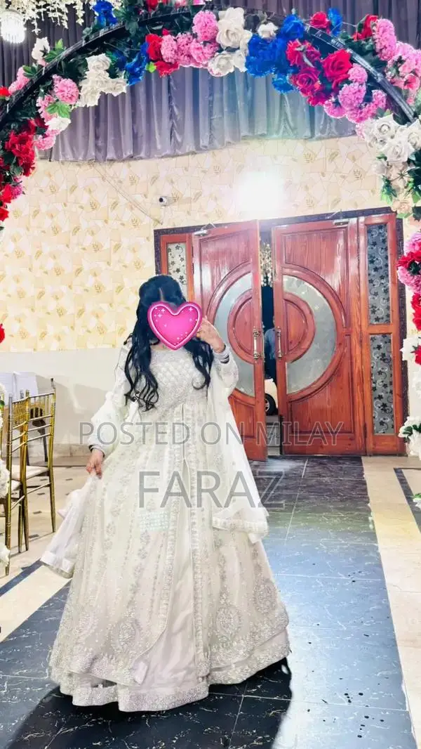 Gently Worn Men's Pants - Minimal Use, Excellent Condition