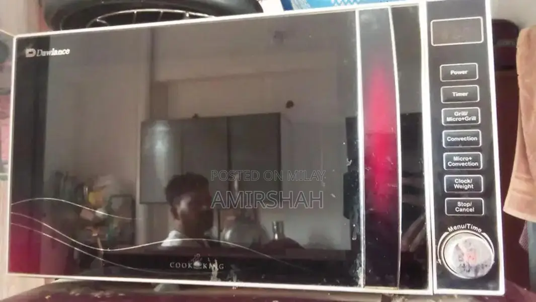 Dawlance Microwave Oven - Compact Kitchen Appliance