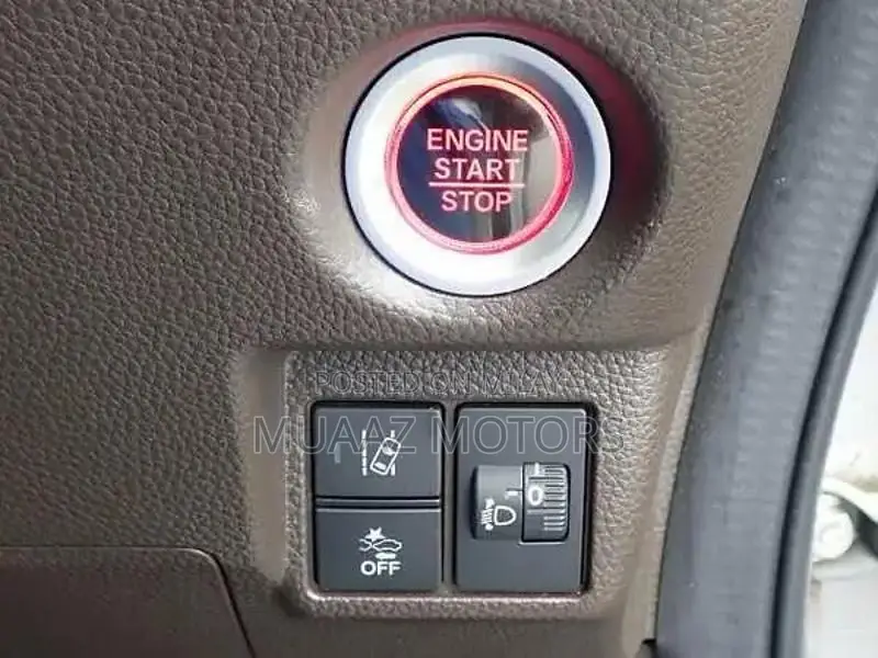 2022 Honda N Box G Compact Minivan - Imported