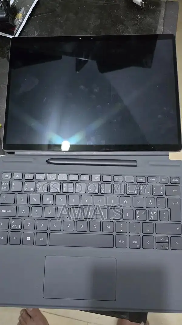 Dell 7320 2-in-1 Detachable Touchscreen Laptop