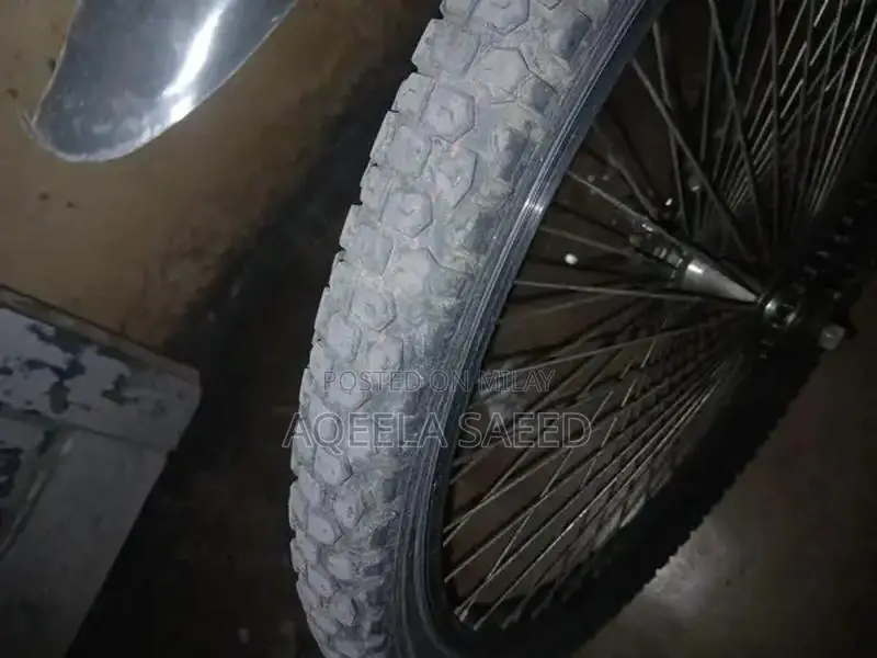 New Cycle with Excellent Condition Tyre