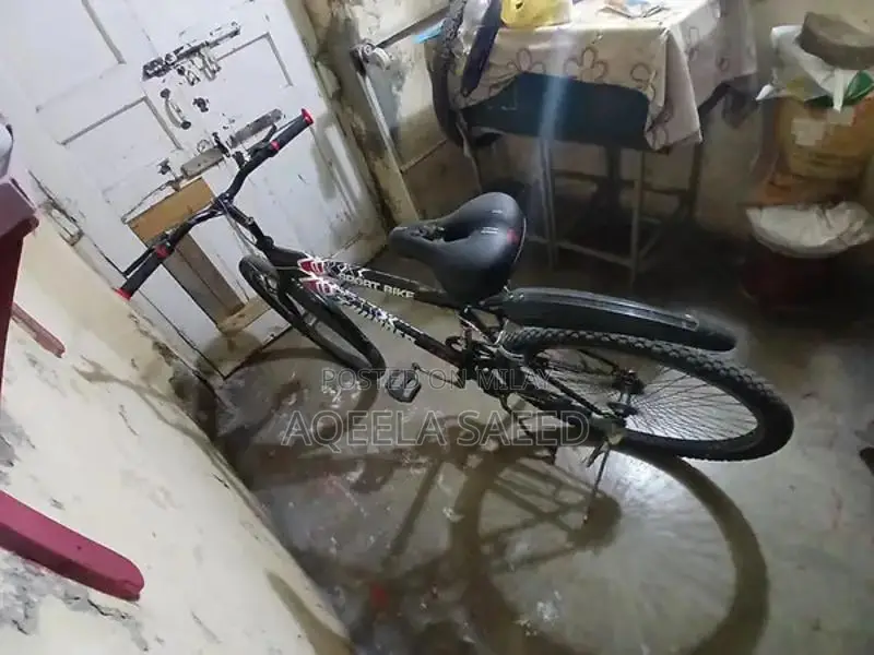 New Cycle with Excellent Condition Tyre